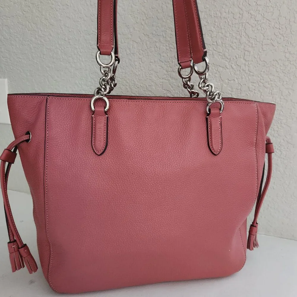Like New Coach Elle Dusty Pink Leather Shoulder Bag Purse